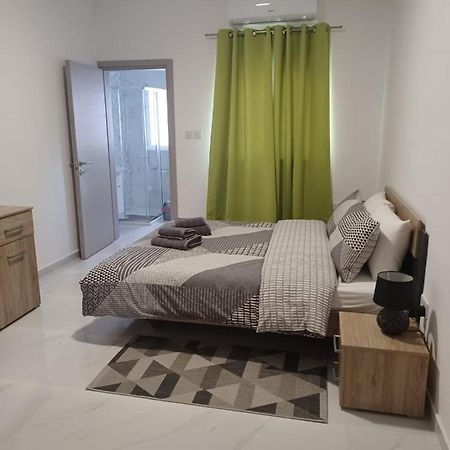 Beautiful Sliema Seaview Apt Екстер'єр фото