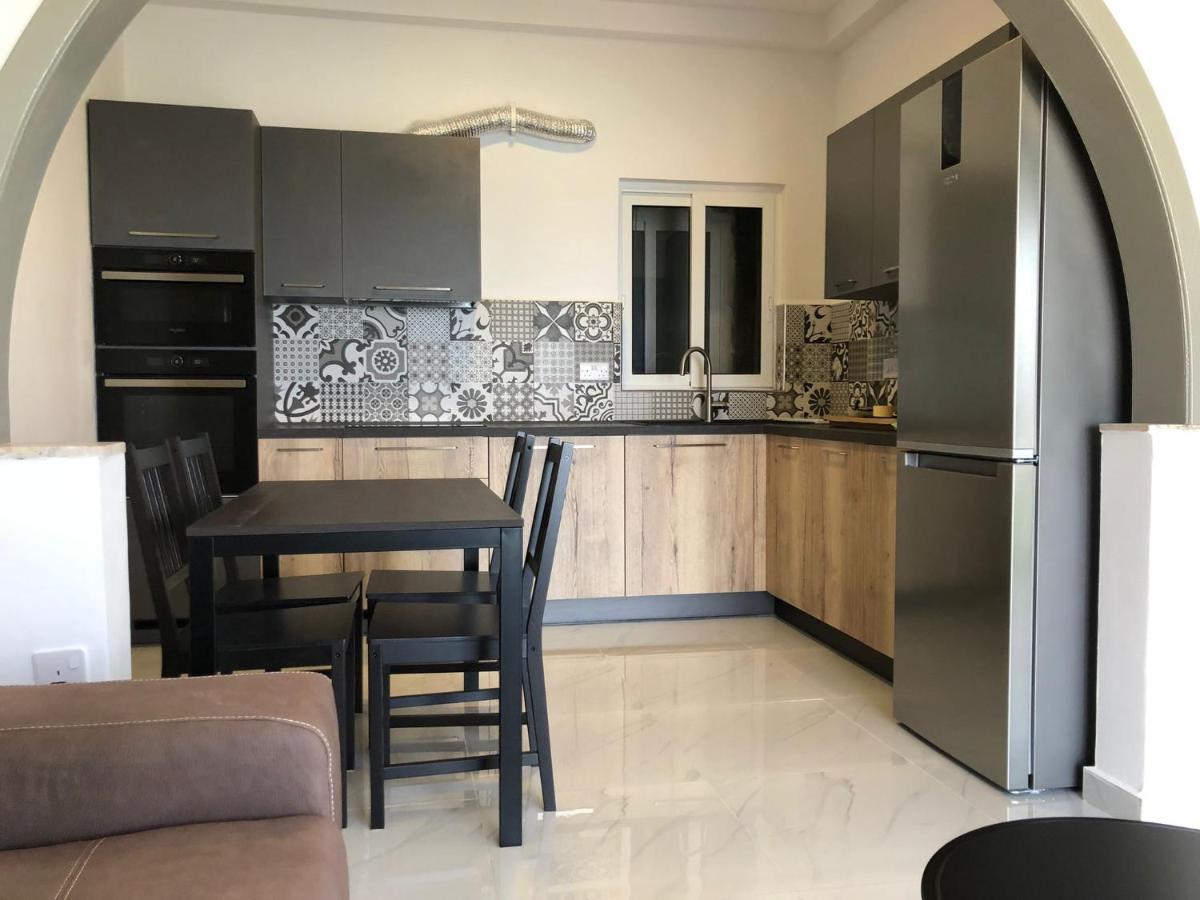 Beautiful Sliema Seaview Apt Екстер'єр фото