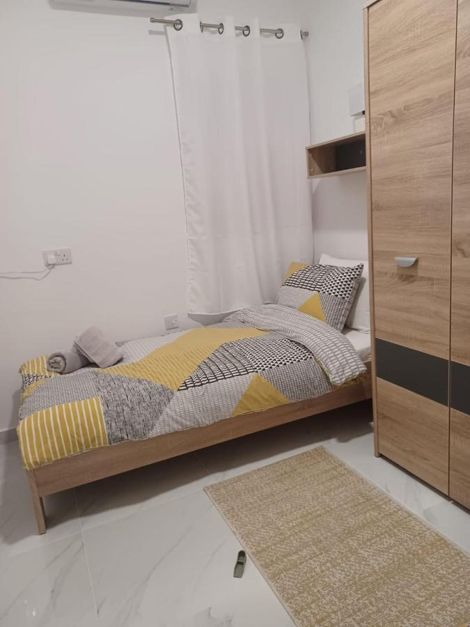 Beautiful Sliema Seaview Apt Екстер'єр фото