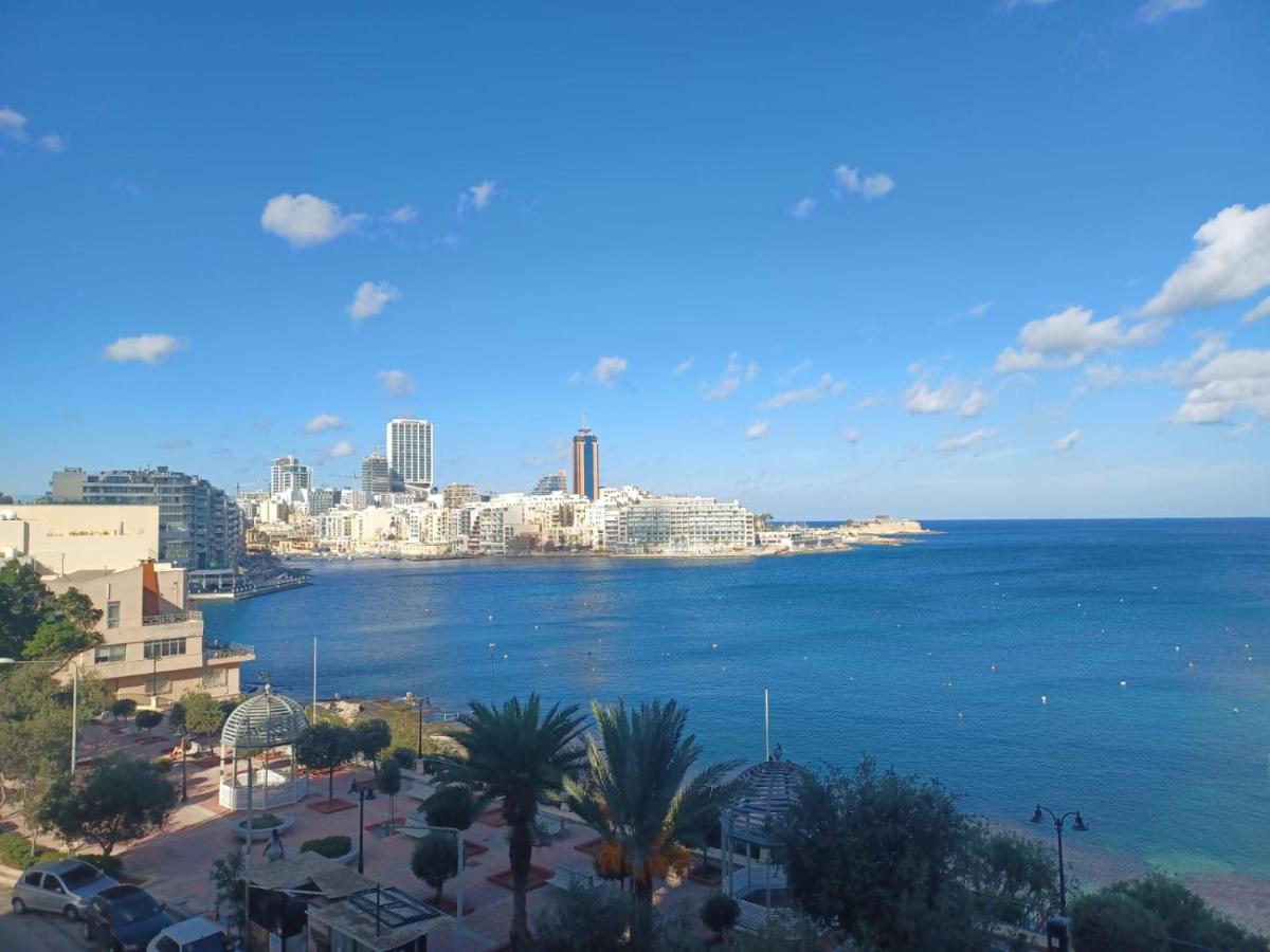 Beautiful Sliema Seaview Apt Екстер'єр фото